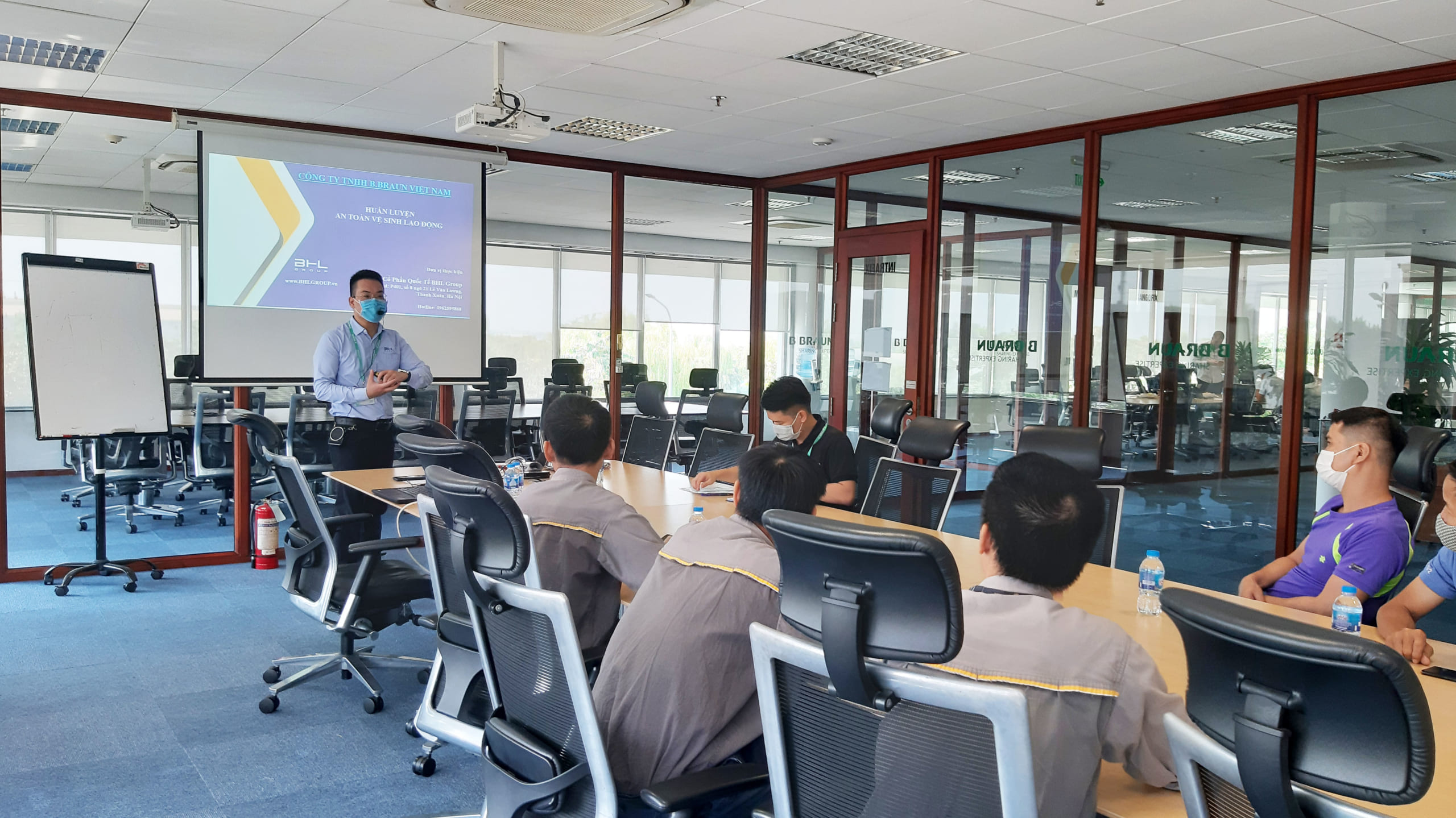 Huan luyen an toan ve sinh lao dong nhom 4