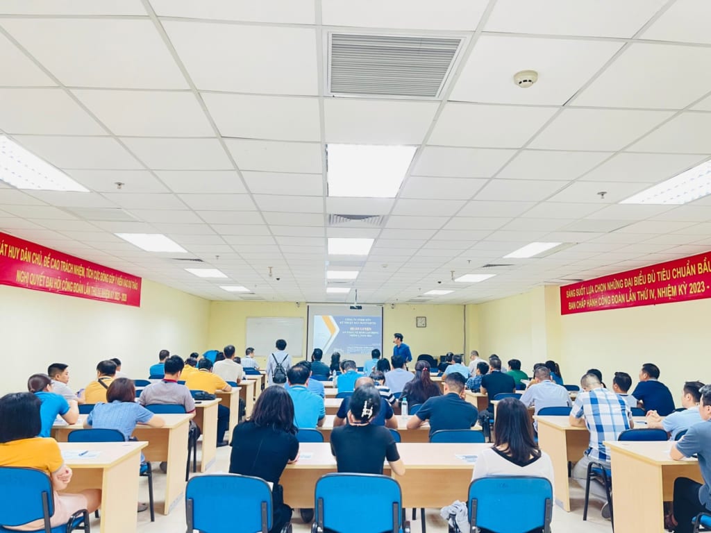 Huấn luyện an toàn vệ sinh lao động nhóm 3 tại Công ty TNHH MTV Kỹ thuật máy bay tại TP Hà Nội